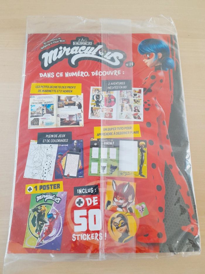 Magazine Miraculous n°14 avec un coffret de deux colliers d'amitié neufs - photo numéro 3