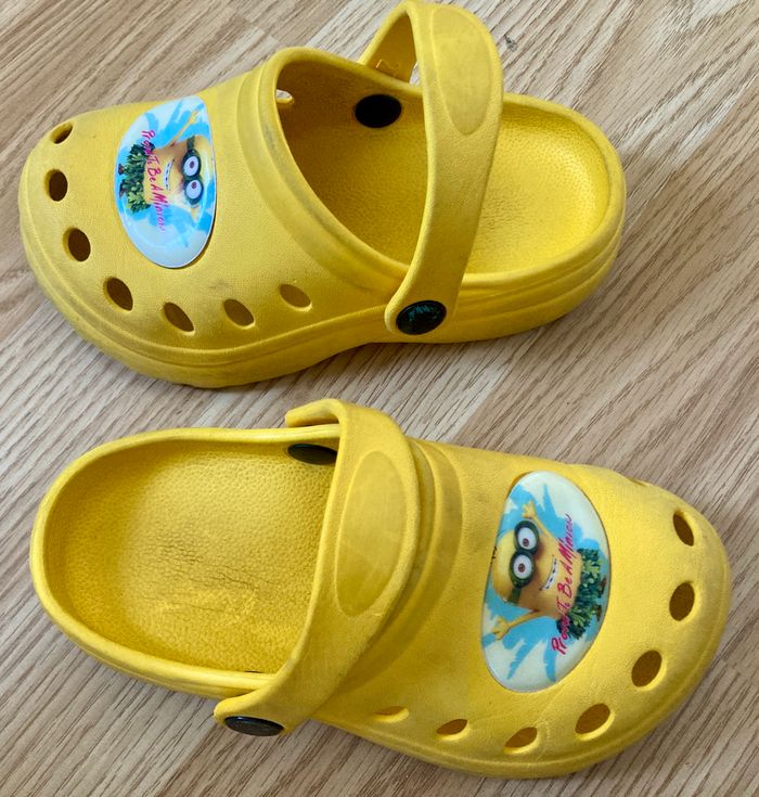 Crocs Minions - Pointure 26 / 27 - photo numéro 5