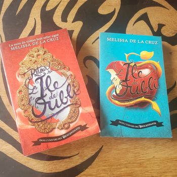 Lot de 2 livres – L’Île de l’Oubli & Retour sur l’Île de l’Oubli – Melissa de la Cruz
