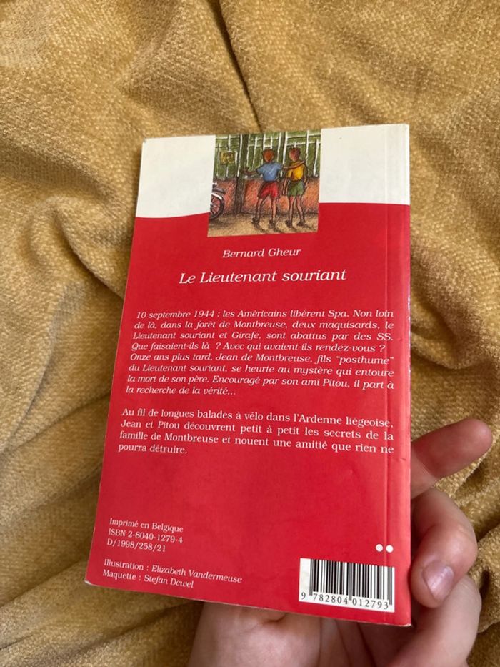 Le lieutenant souriant - photo numéro 2