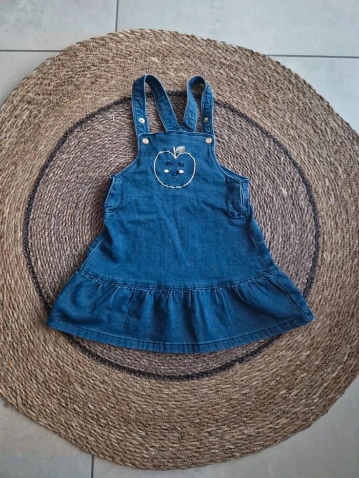 Jolie robe Orchestra taille 23 mois