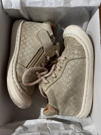 Chaussures cuir GBB -22