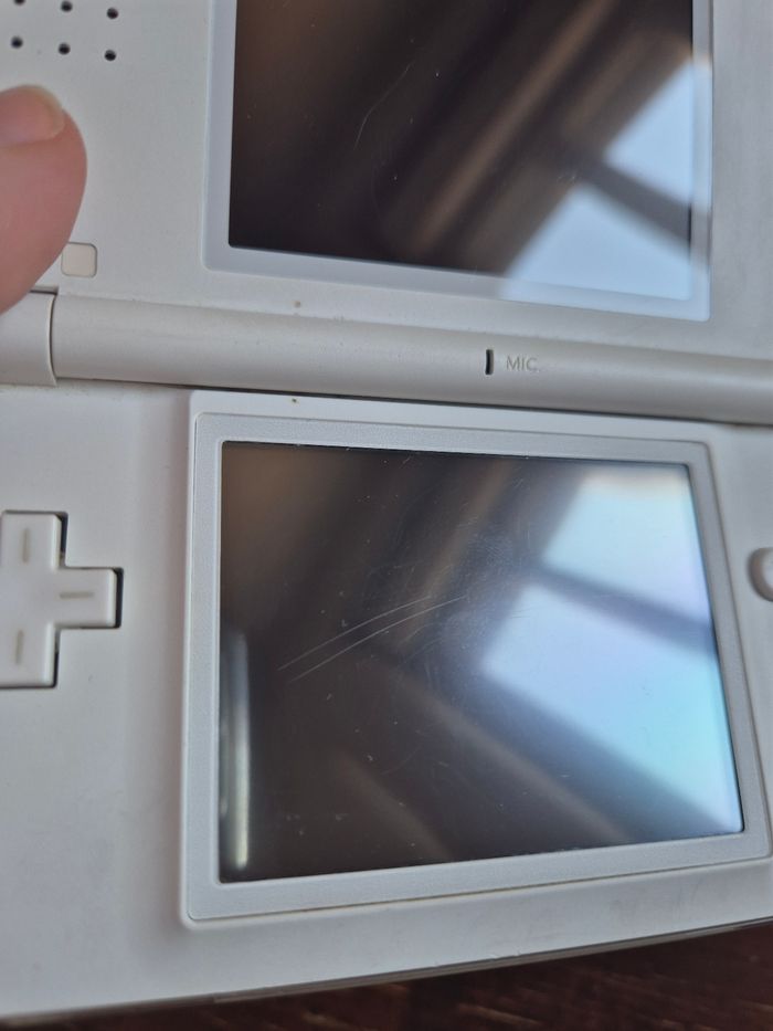 Nintendo ds lite blanche et jeux - photo numéro 3