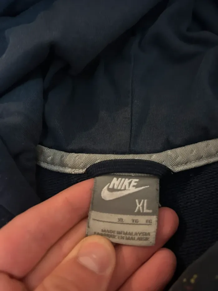Pull à capuche Nike - photo numéro 10