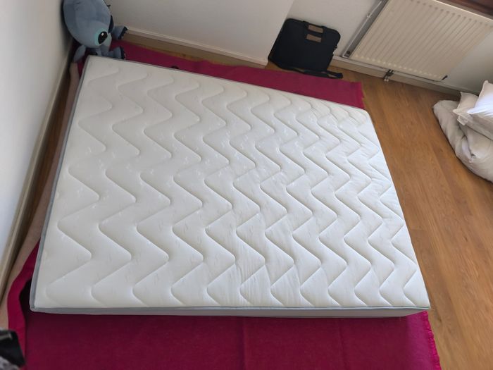 Matelas Lisa - photo numéro 2