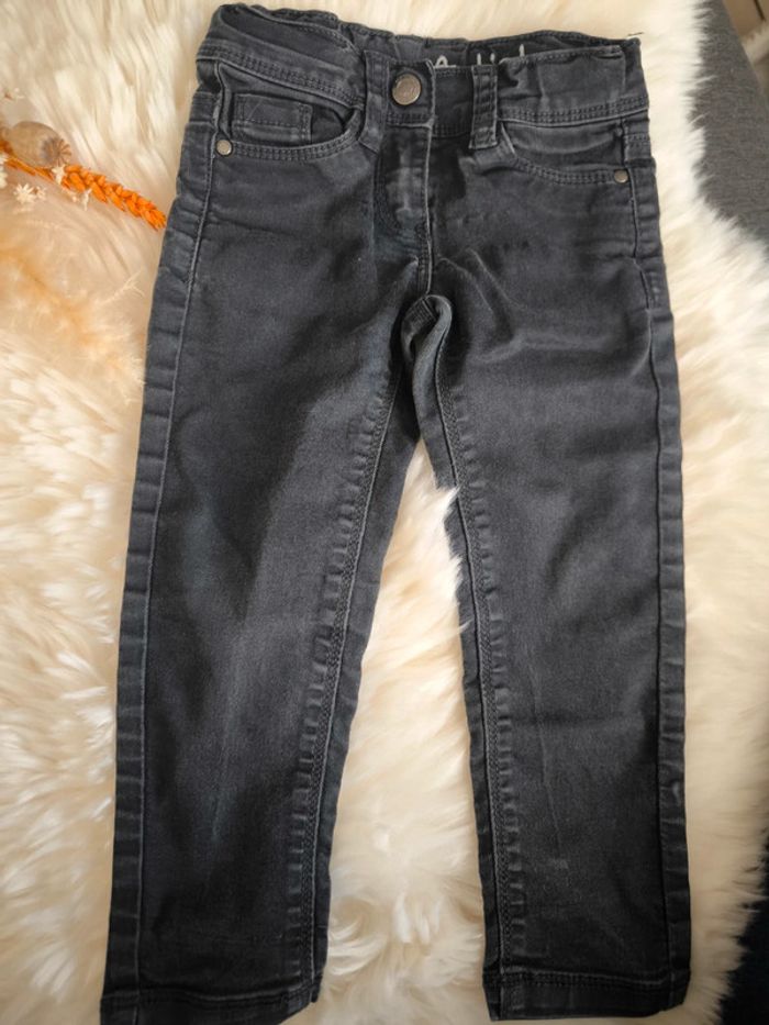 🖤 Jean skinny TAO noir 2 ans 🖤 - photo numéro 2