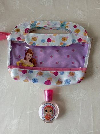 Lot Trousse de toilette Belle et parfum LOL neuf