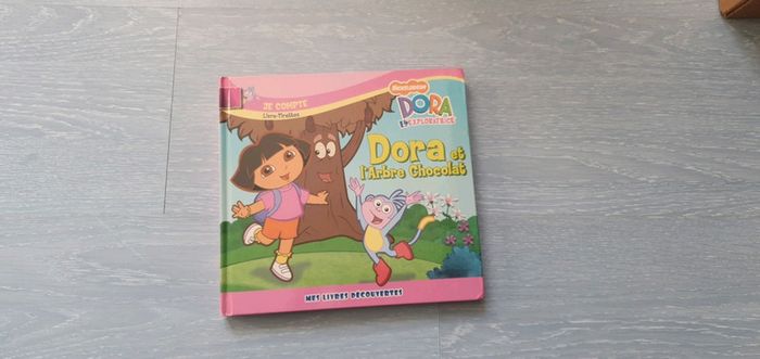 Livre tirette Dora et l'arbre chocolat