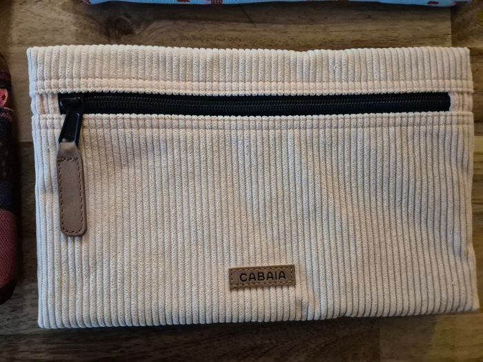 Pochette Cabaia neuve