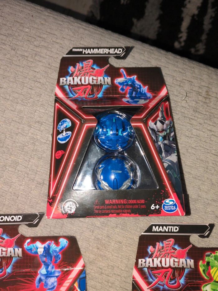 Lot de 3 boîtes de figurines Bakugan - photo numéro 2