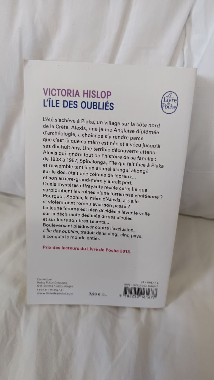 Roman L'île des oubliés - photo numéro 2