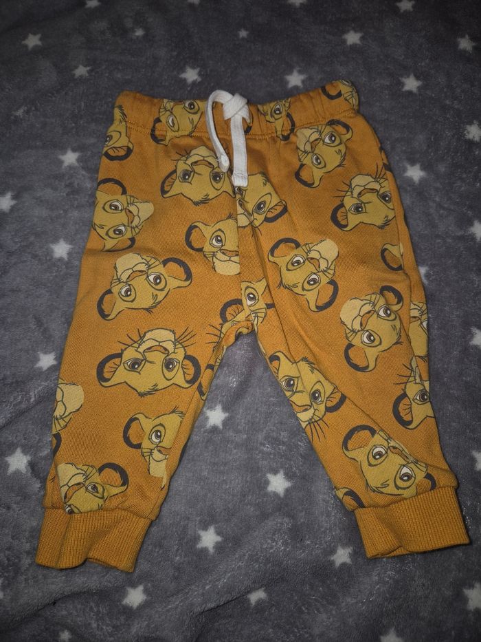 Lot pantalons 6 mois - photo numéro 2