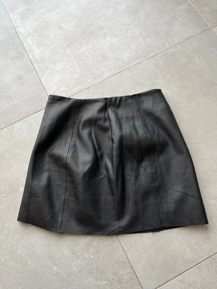 Jupe similicuir Bershka - photo numéro 4