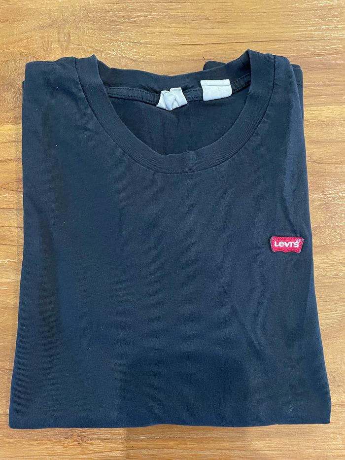 T-shirt levis
