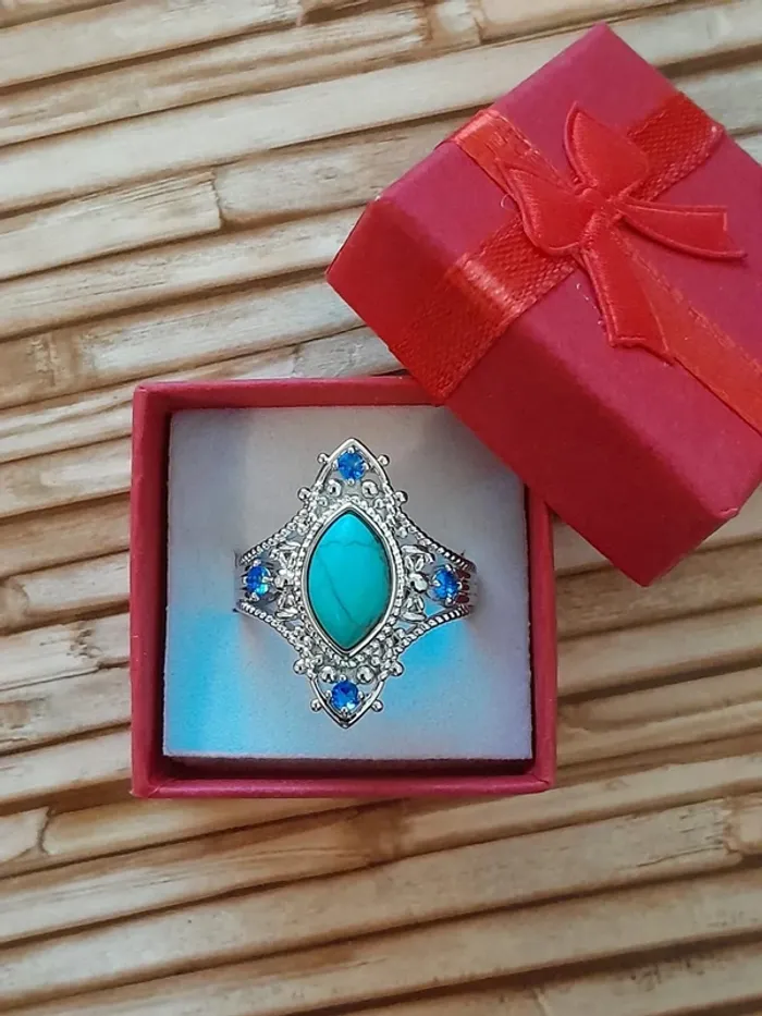 Bague argentée, Pierre turquoise, style Bohème strass, Taille 60 - photo numéro 1
