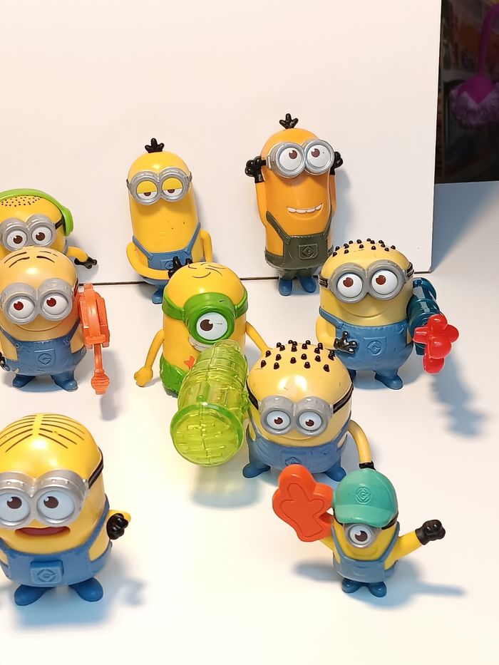 Gros lot 16 grande figurines vintage Moi moche et méchant , les minions 
Taille 11cm pour la plus grande - photo numéro 4