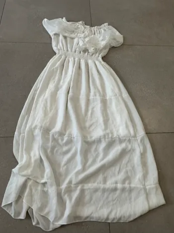 Longue robe blanche, très bon état, taille M, longueur 130cm