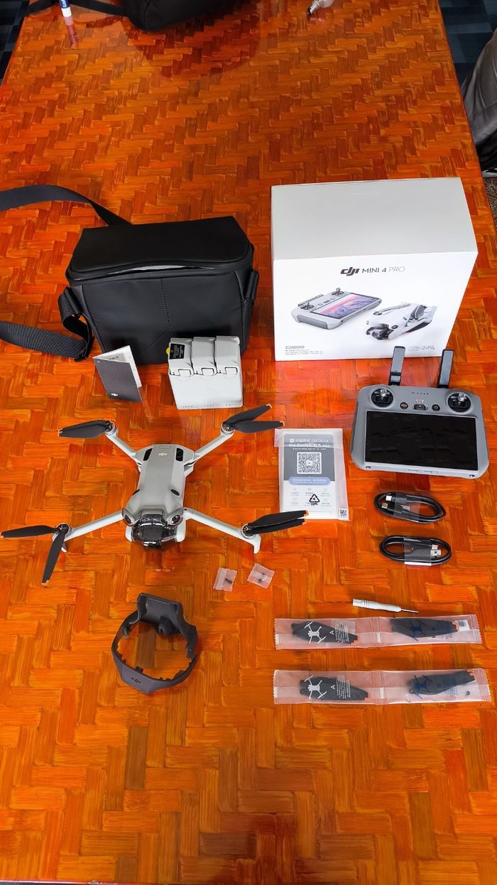 Drone-DJI MINI-4-PRO-FLY-MORE-COMBO - photo numéro 6