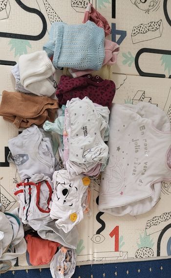 Lot vêtements 1 mois