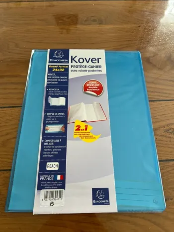 Protège cahier 24x32 avec rabats