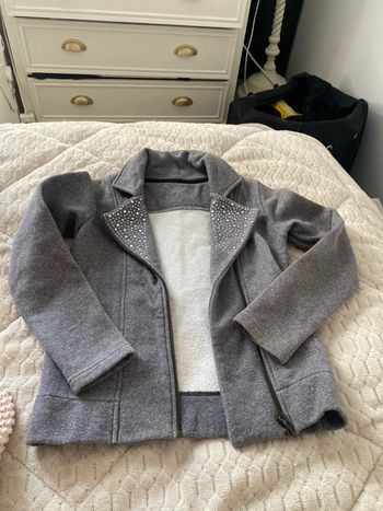 Veste fille, taille huit ans