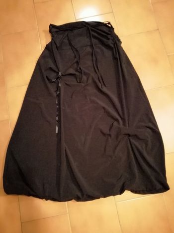 Jupe mi longue noire Taille 38 Etam