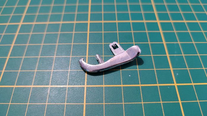 Pare-chocs avant droit miniature Bburago Burago Lancia Aurelia B24 Spider 1955 1/18 1/18ème #C47 - photo numéro 2