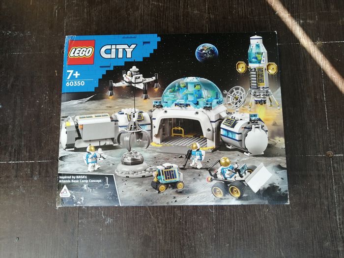Lego City 60350 La base de recherche lunaire