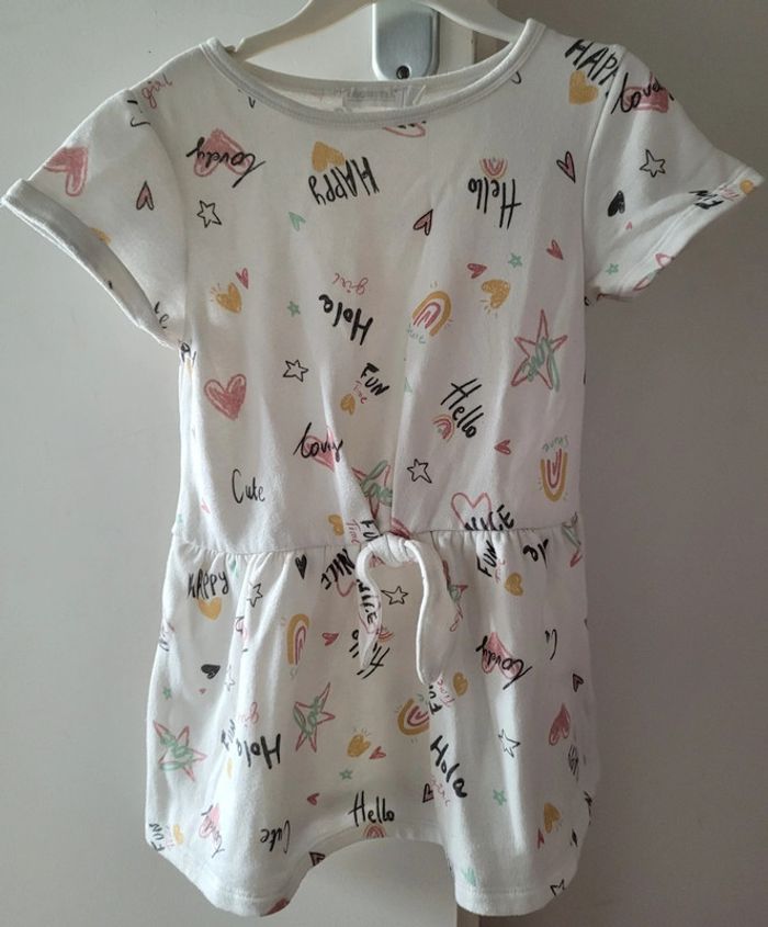 Robe à manches courtes matière sweat 4 ans