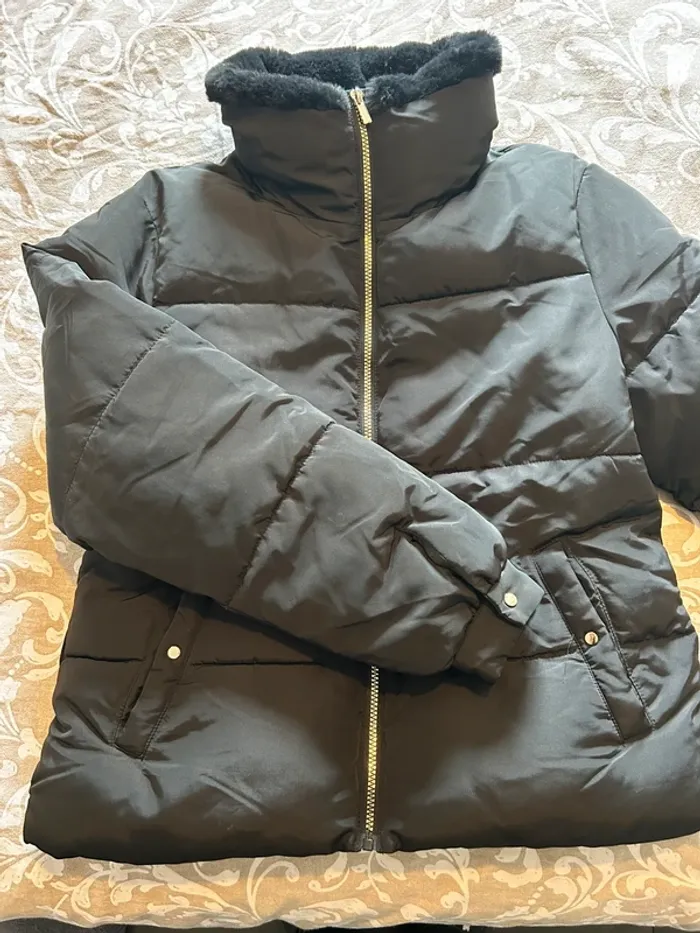 Doudoune Kiabi noire taille 38