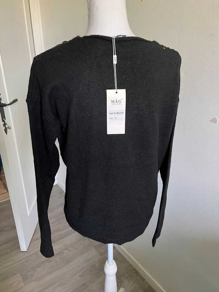 Pull neuf - photo numéro 3