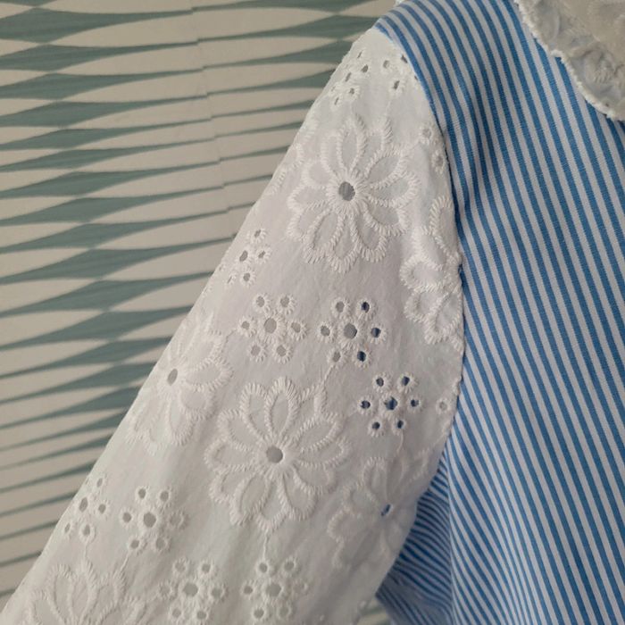 Chemise rayée à col et manches en dentelle neuve avec étiquette TU (44/50) Pépouz' by Loicïa Curve - photo numéro 5