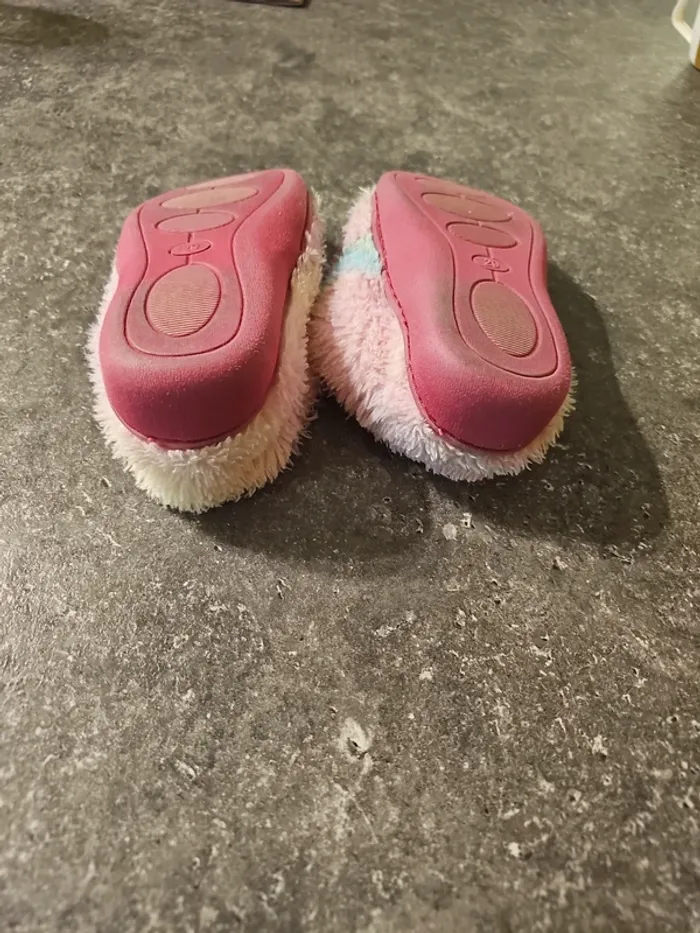 Chaussons monstres et compagnie 29 - photo numéro 3