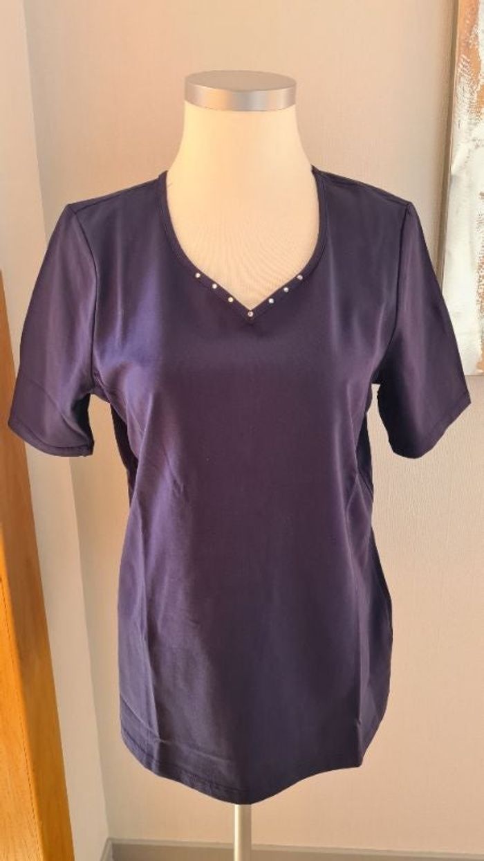 Tee shirt Neuf T44