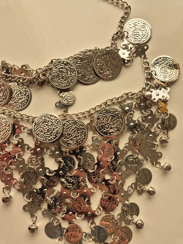 Bijoux shooting couleur argenté - photo numéro 2