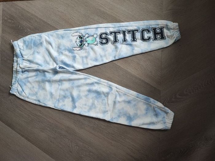 Pantalon stitch