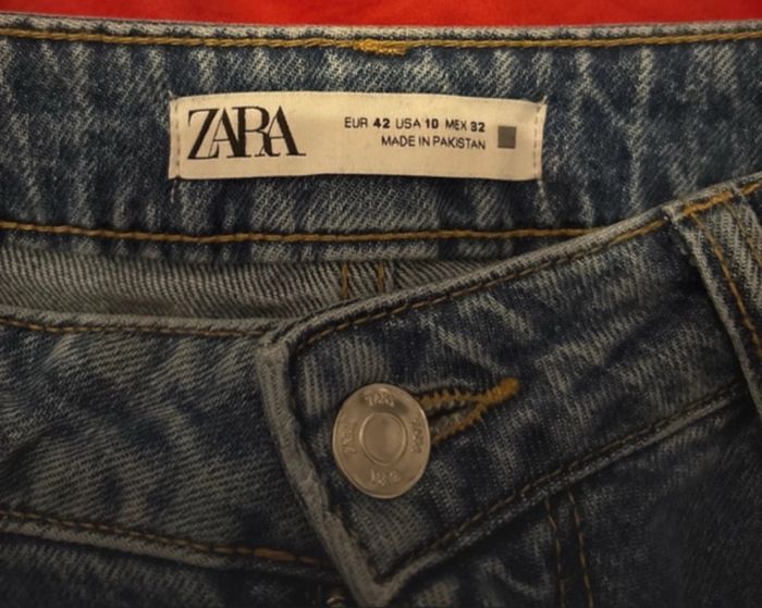 Jean MOM Zara femme taille 42 - photo numéro 3