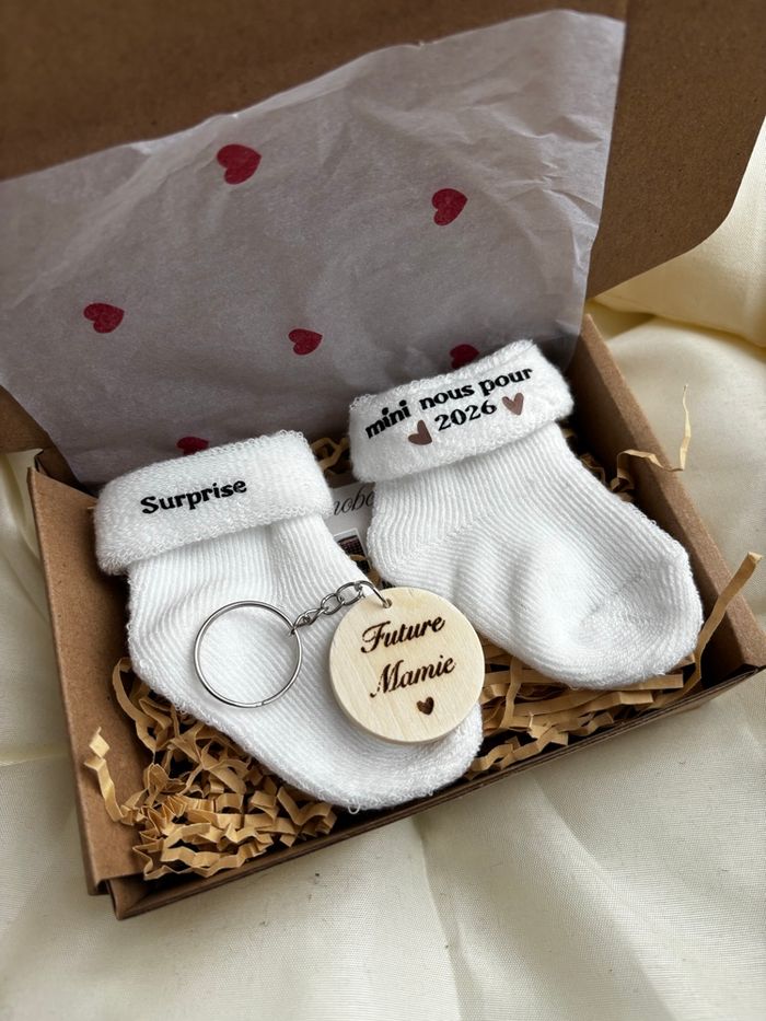 Chaussettes pour annonce grossesse - photo numéro 2