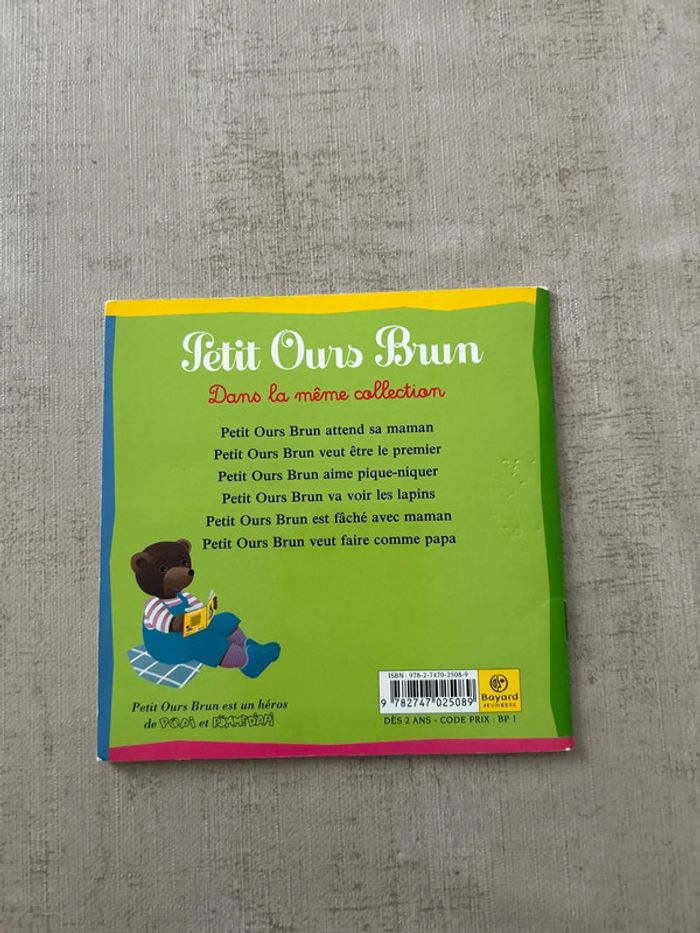 Livre petit ours brun - photo numéro 2