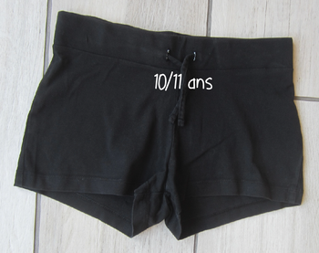 Short de sport noir
