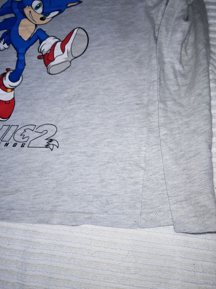 Tee-shirt sonic 8 ans - photo numéro 3