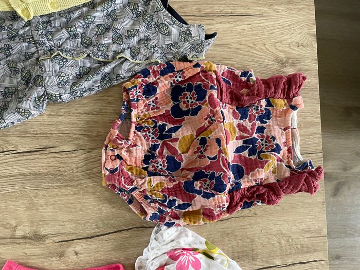 Lot de vêtement bébé - photo numéro 4