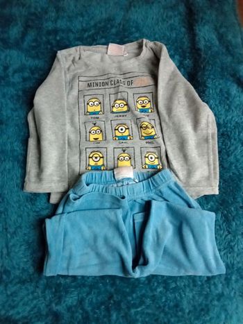Pyjama velours 2 pièces Minions 6ans