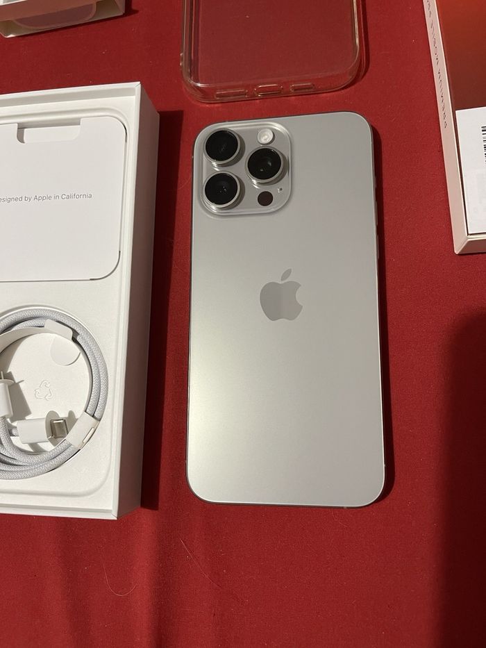 i P h o n e 15 pro Max - photo numéro 6
