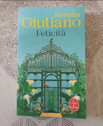 Livre " Felicità " de Serena Giuliano 🌻🌾