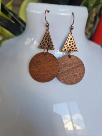 Boucles d'oreilles fantaisies couleur bronze et bois