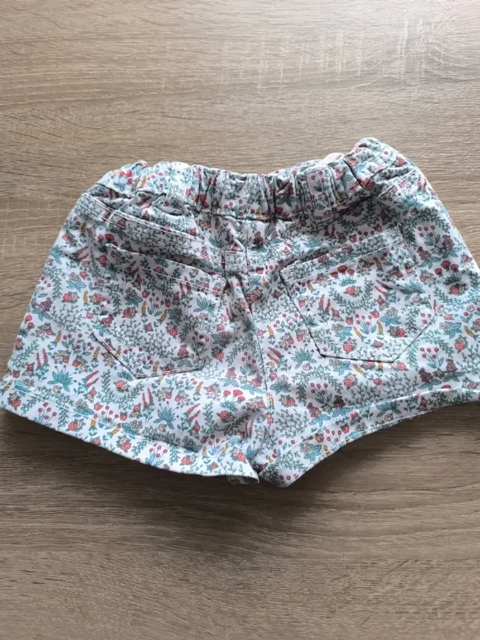 Short fleuri sergent major 3 ans - photo numéro 3