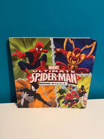 Livre Marvel ultimate Spiderman