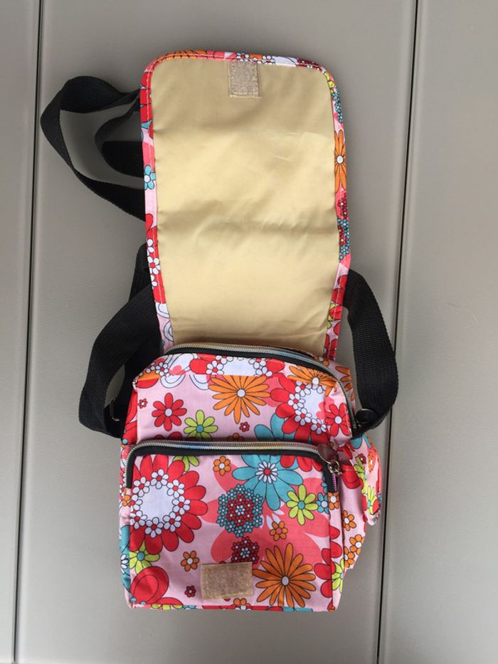 sac en bandoulière à fleurs - photo numéro 5