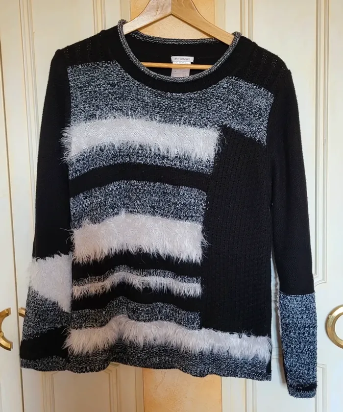 Pull anne weyburn